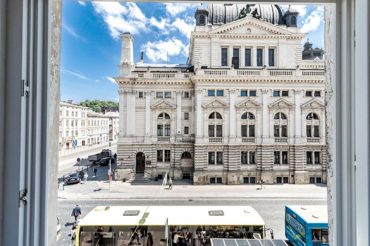 Opera House Apartment 2 Lviv Eksteriør bilde