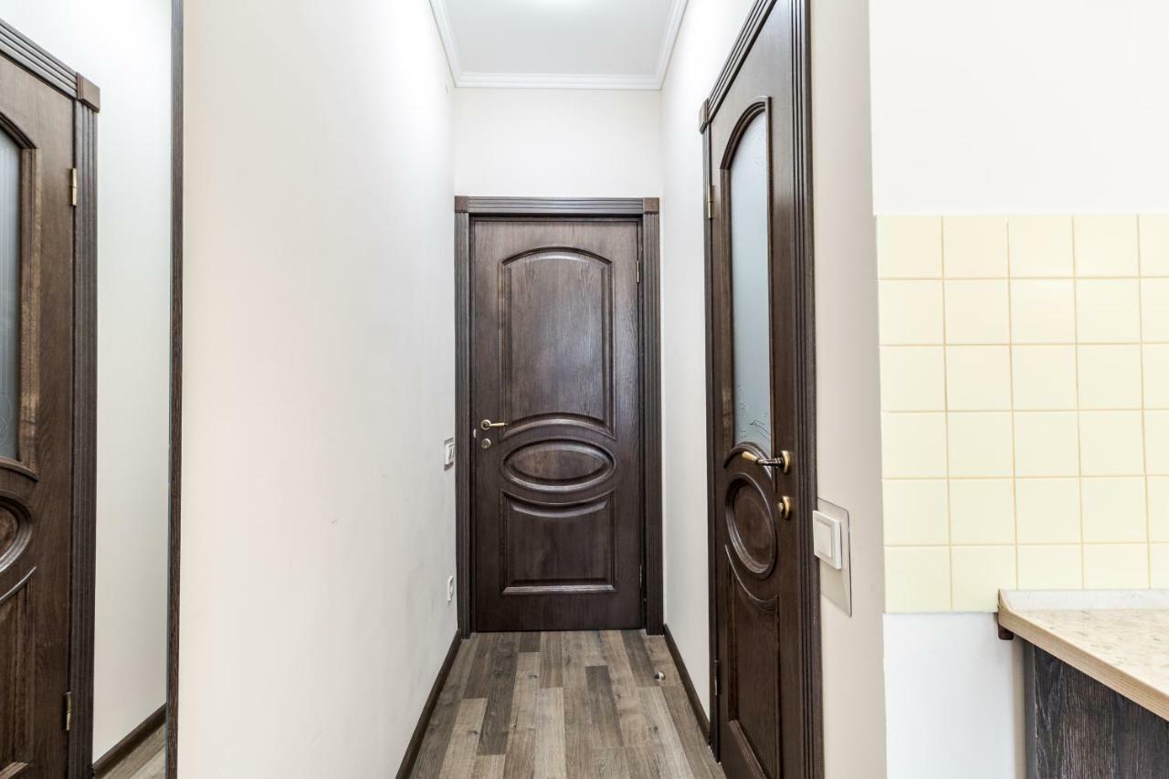 Opera House Apartment 2 Lviv Eksteriør bilde