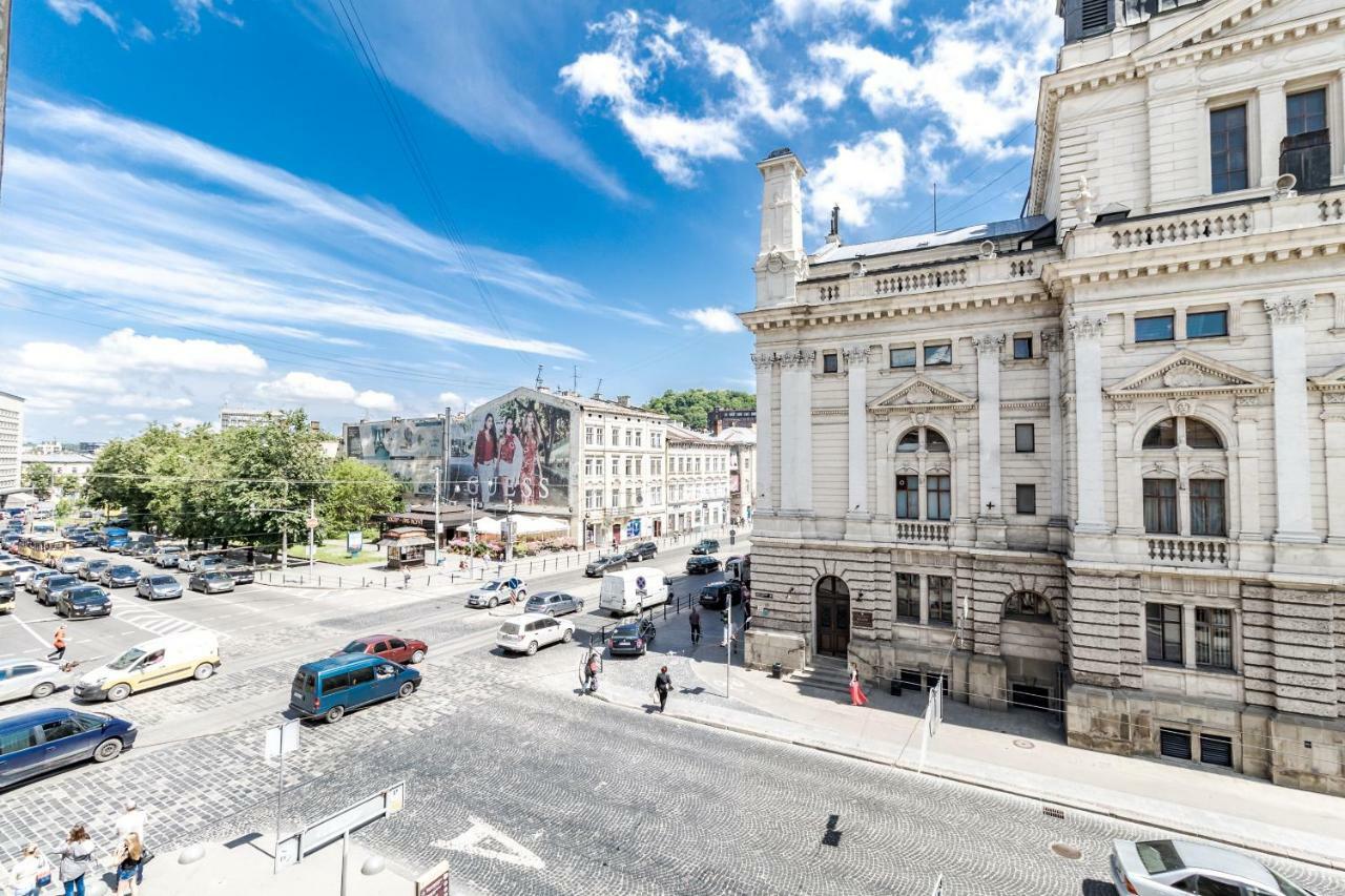 Opera House Apartment 2 Lviv Eksteriør bilde