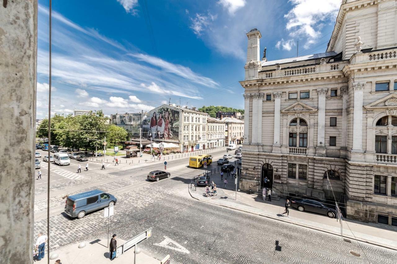 Opera House Apartment 2 Lviv Eksteriør bilde
